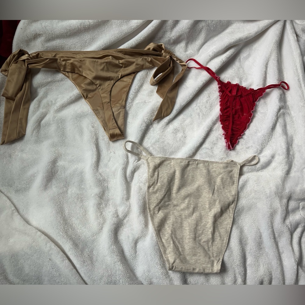 Skims Advent Calendar - 12 pairs of limited edition holiday‎ panties - Picture 7 of 12